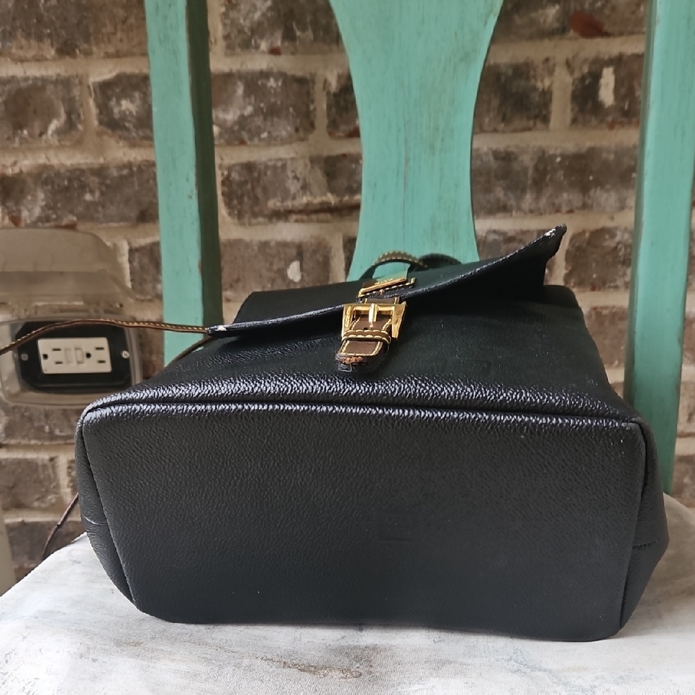 Victor Hugo Classic Leather Black Mini Backpack - Picture 8 of 10